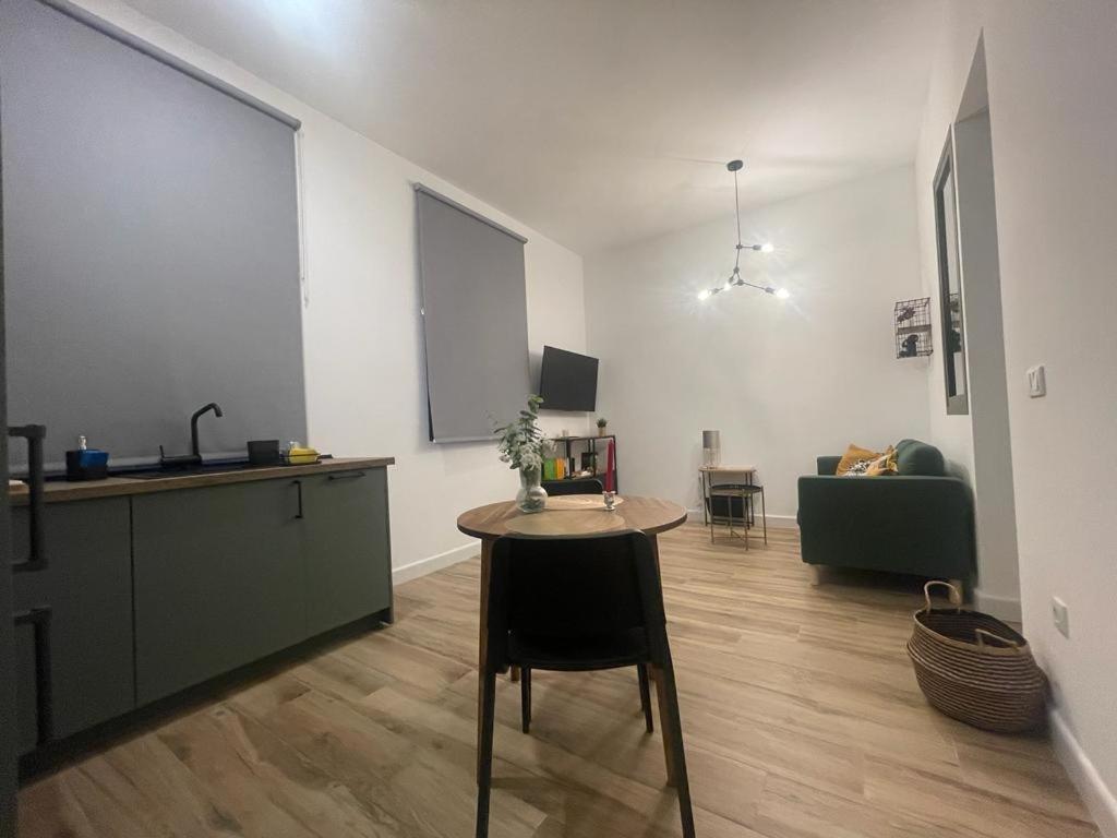 Apartamentos Sol Y Luna La Línea de la Concepción المظهر الخارجي الصورة